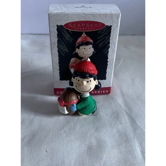 Hallmark Keepsake Lucy Ornament Peanuts Gang Christmas Display with Box 1994 - Picture 9 of 13